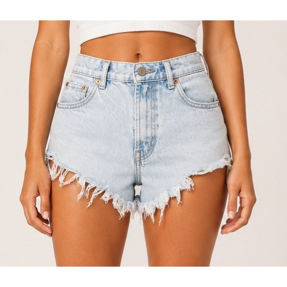 Zara High Waisted Distressed Denim Shorts Light Wash Raw Hem Size 0
